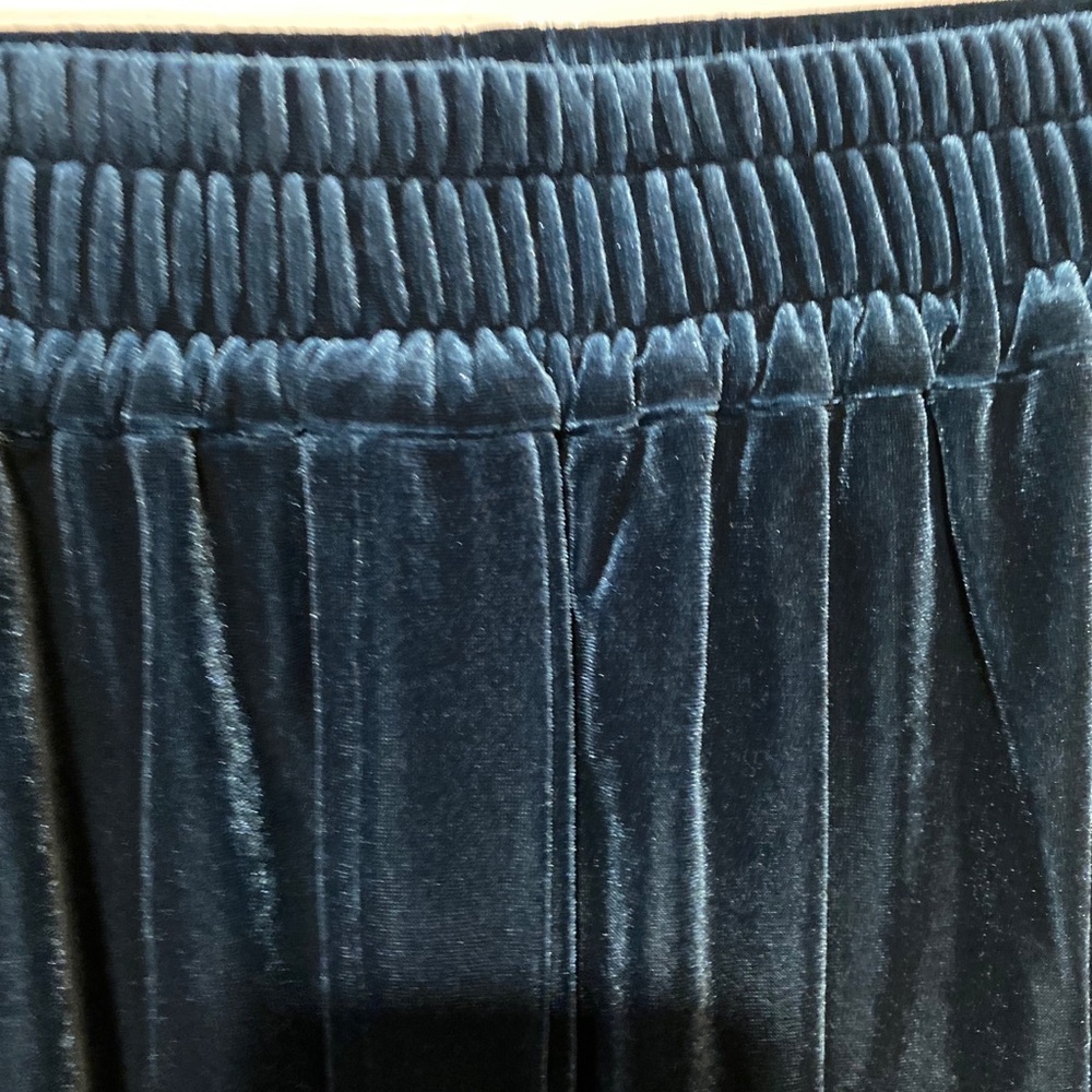 French Connection Velour Matching Set - Picture 8 of 9